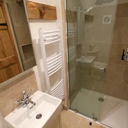 Fremington Hall Farm, Reeth, Swaledale بيت للعطل *